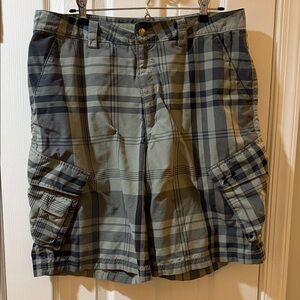 Under Armour Black and Gray Patterned Shorts